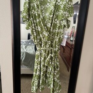 LC Lauren Conrad Green Floral Mini Dress